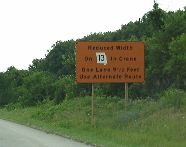 Construction warning sign for Missouri 13 on US 60 in Christian County (2001)