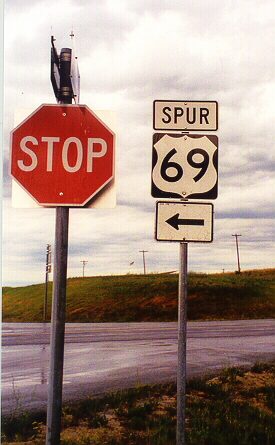 Directional sign for Spur US 69 in Bethany, Mo.