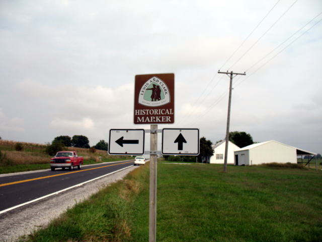 Historic marker pointers on Missouri 41 in Saline County