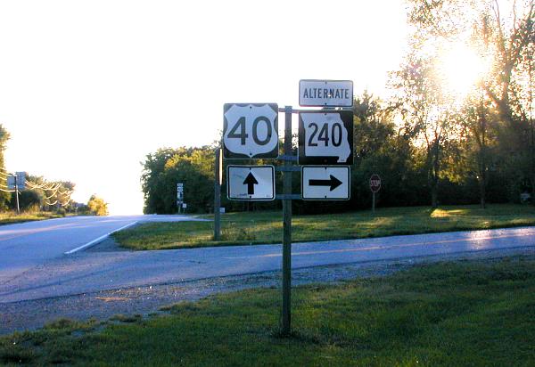 Unusual (for Missouri) alternate route in Howard County