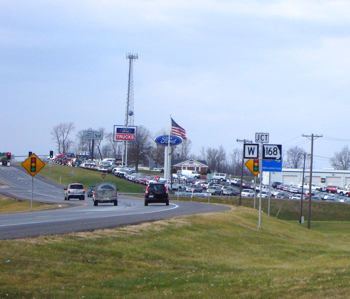 Missouri 168/Route W at US 61 northbound in Hannibal