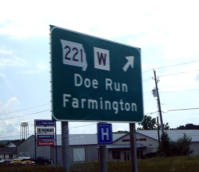 Missouri 221 exit from US 67 in Farmington, new in 2007