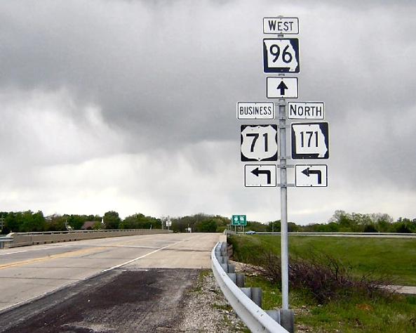 Highway routes near Carthage, Mo.