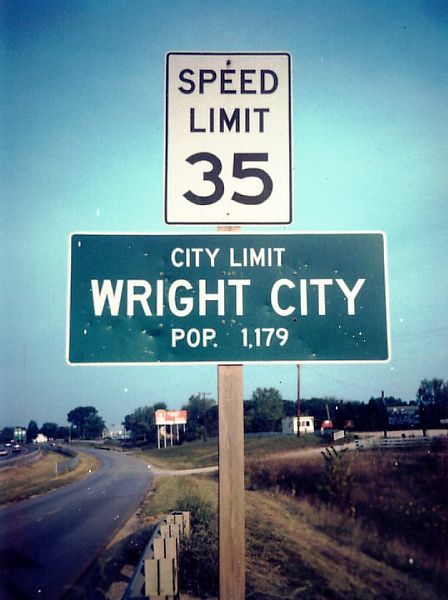 City limits sign for Wright City, Mo. (1986)