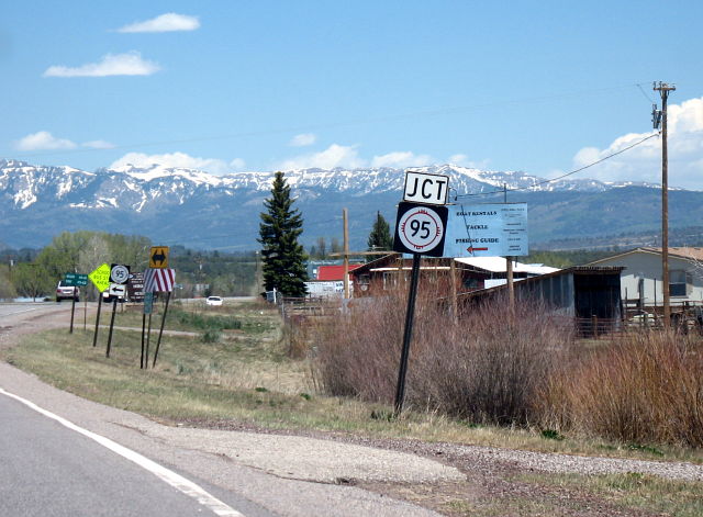 Junction of NM 95 at US 64-US 84 at Los Ojos
