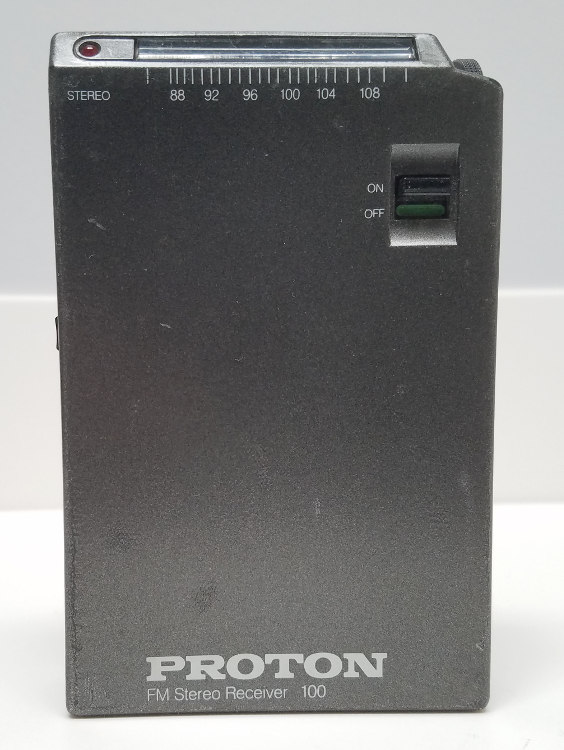 Proton 100 FM radio (front view)