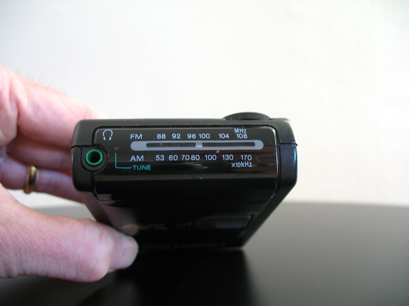 Sony SRF-42 top