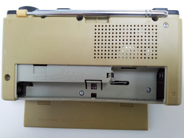 Rear of the Sony SRF-45W AM/FM radio, showing battery compartment