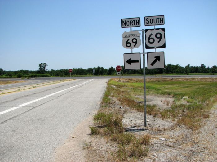 Cutout sign for Alternate US 69 in Oklahoma