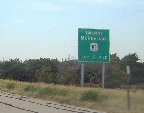 Advance exit sign for Business US 81 from US 81/Interstate 135 in McPherson, Kansas