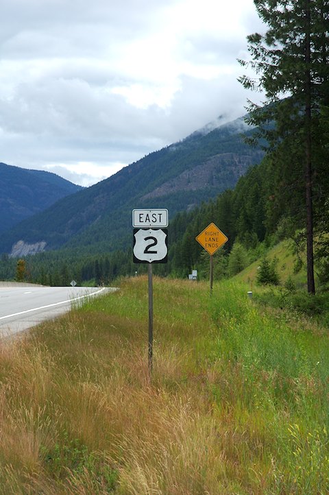 FHWA Series E numeral on US 2 marker in Montana
