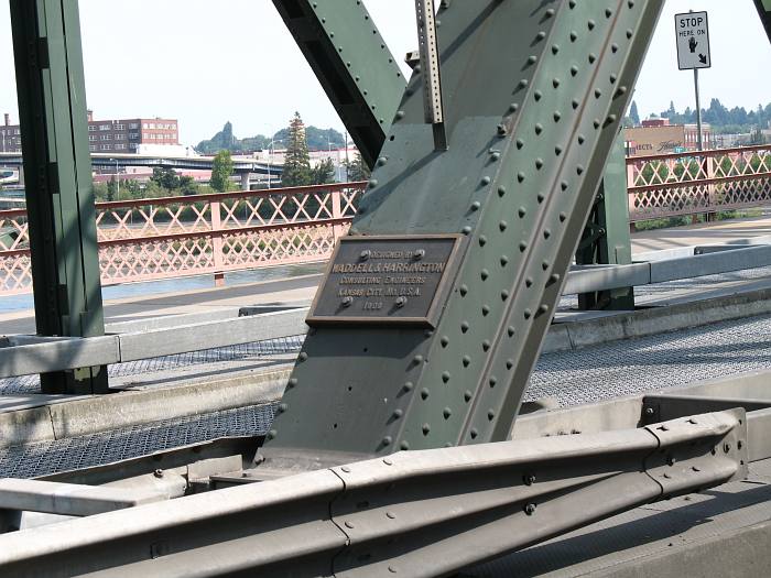 Plate noting the engineering firm for the Hawthorne Bridge in Portland, Oregon