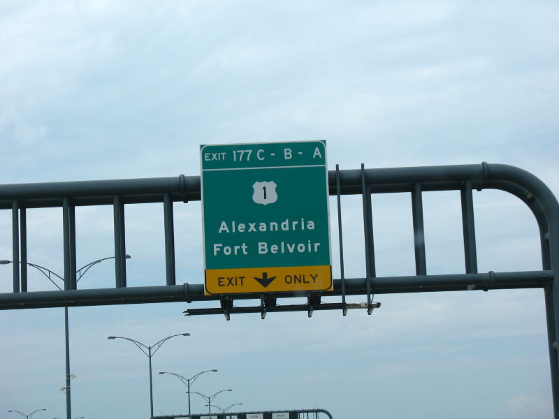 Advance sign in Maryland for the US 1 exit in Virginia