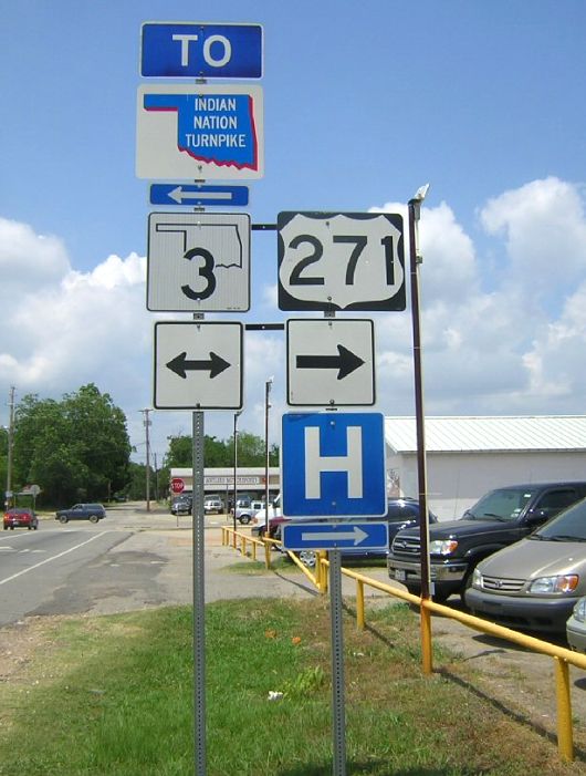 New-style Oklahoma marker for Oklahoma 3 at US 271 in Antlers