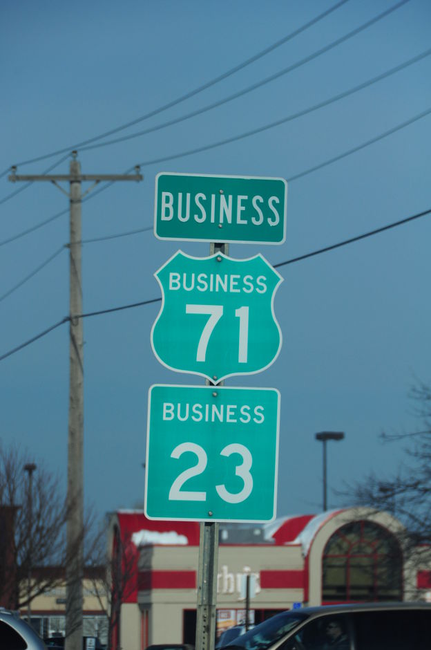Green Business US 71 marker in Willmar, Minnesota