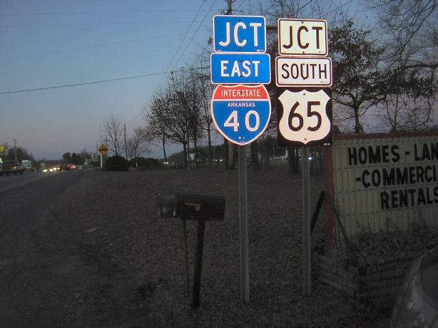 Junction of Interstate 40 and US 65 near Conway, Arkansas