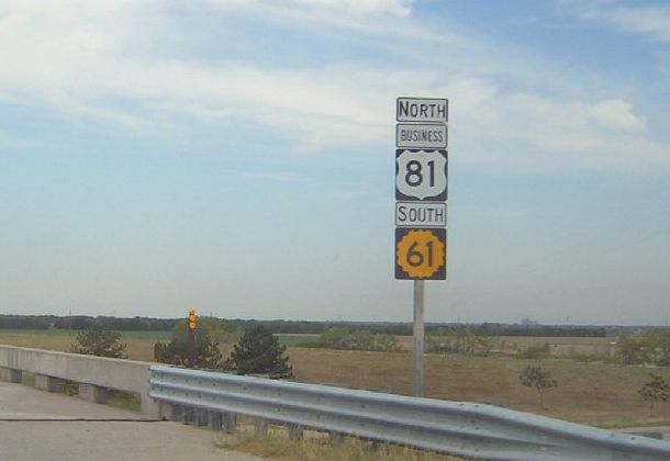 Confusing directions on Business US 81 and Kansas 61 in McPherson