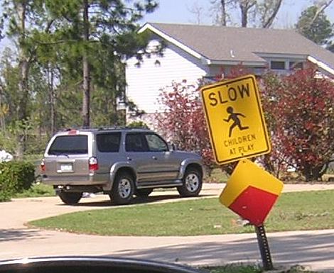 Unusual red-diamond warning marker near Lumberton, Mississippi