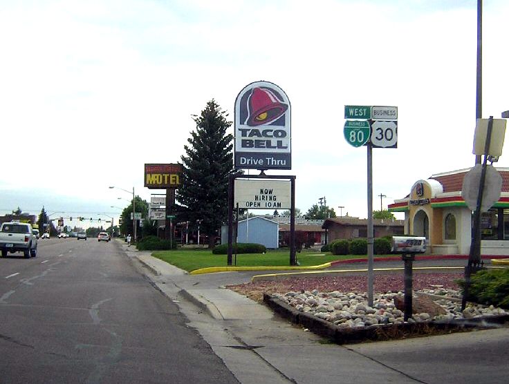 Smaller markers for Business US 30 and Business Loop 80 in Cheyenne, Wyoming