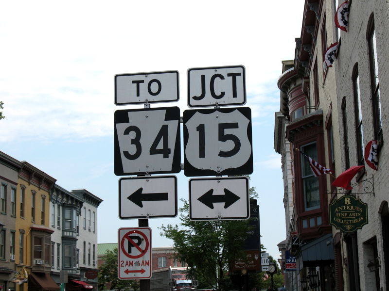 Junction US 15 goof at US 30 in Gettysburg, Pennsylvania