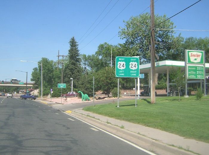 US 24 destination sign on Business US 24 in Manitou Springs, Colorado