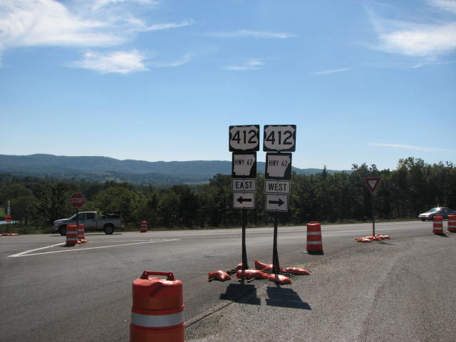 Arkansas outlines rather than US shields for US 62 in Flippin