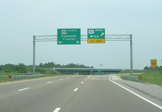 US 45W and US 45E north of Jackson, Tennessee