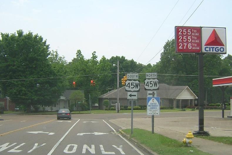 US 45W at US 79 in Humboldt, Tennessee