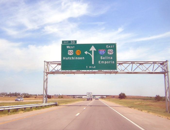 US 50 and Interstate 135 along with Kansas 15 in Newton (advance sign)
