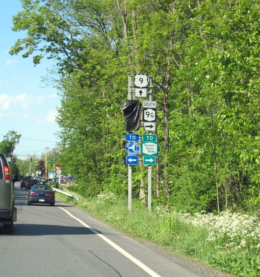 Bag over the northbound NY route 9G marker on an assembly in Dutchess County